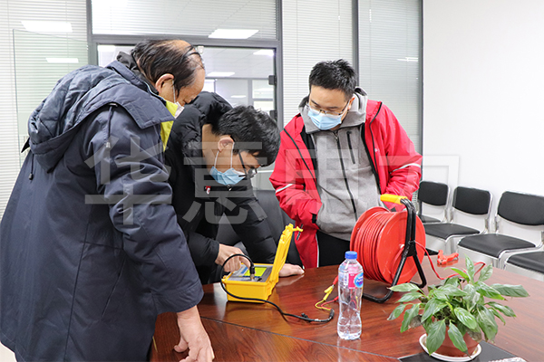 珠海众成达机电有限公司来访探花直播小视频APP下载电力.jpg 电缆故障测试仪.jpg