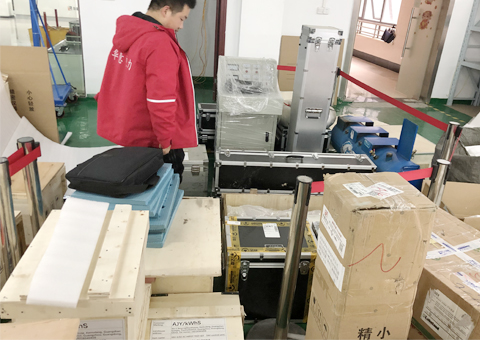 探花视频APP黄污观看.jpg